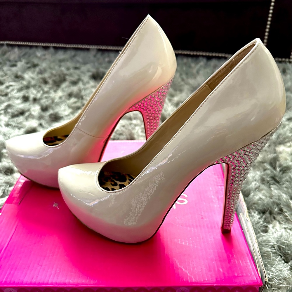 COPY - 6” fashion heels.